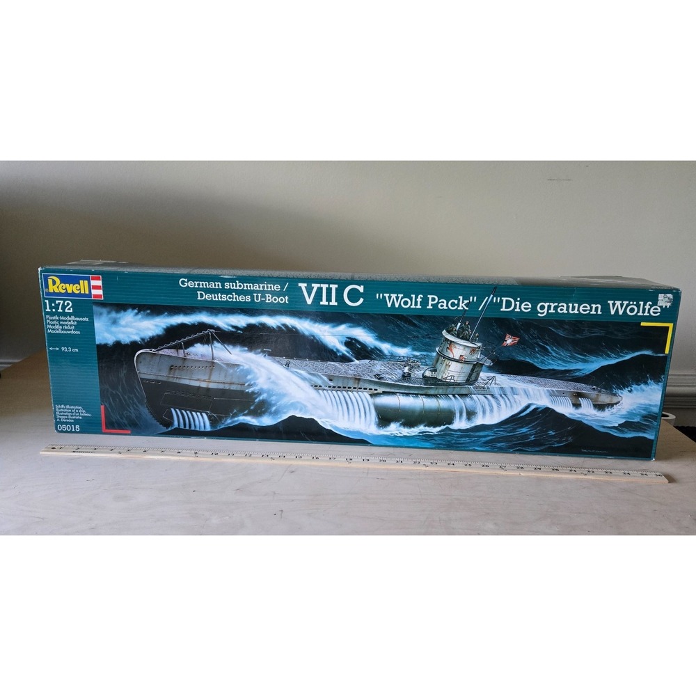 Revell Vintage 1/72 German Submarine Type VII C Wolf Pack Model Kit 05015